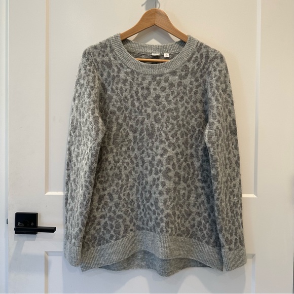Gap Women's Forever Cozy Tunic Sweater Grey Animal Leopard Print Size S - Picture 2 of 6